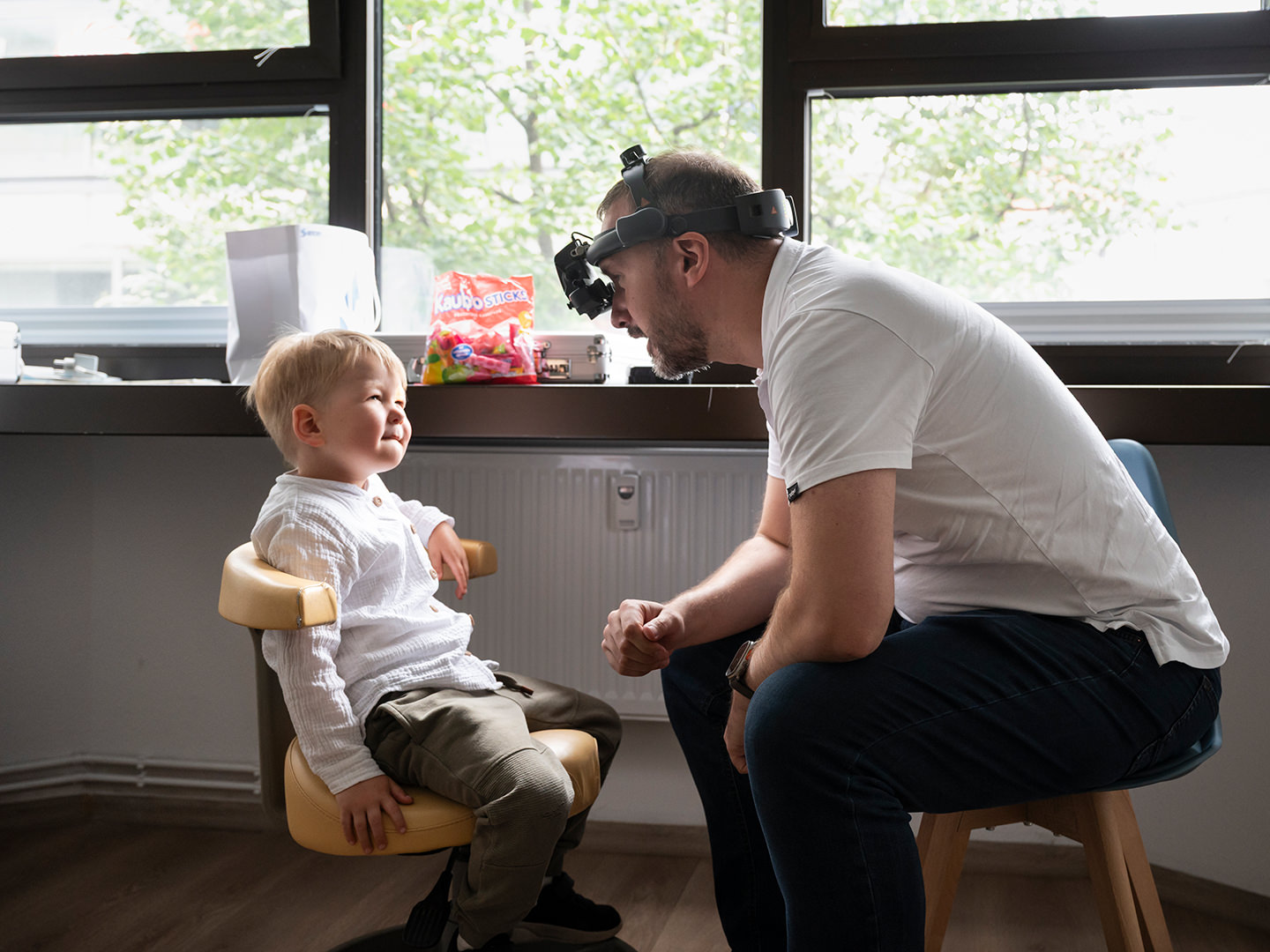 Ein Tag in der Augenarztpraxis von Dr. med. Philipp Schwarz in Berlin-Neukölln