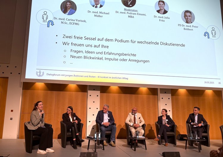 Fishbowl-Diskussion zur Frage „KI konkret im ärztlichen Alltag“