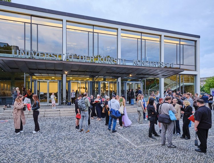 Abendstimmung an der Universität der Künste Berlin