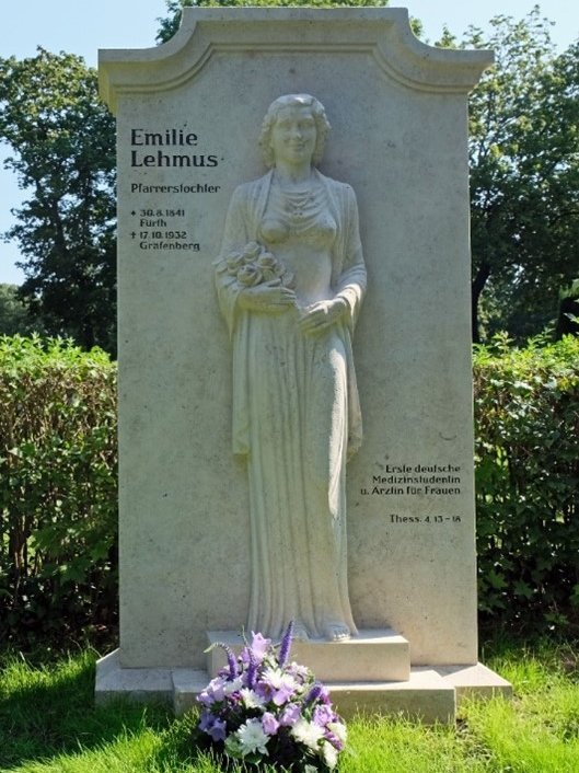 Gedenkstein zu Ehren von Emilie Lehmus