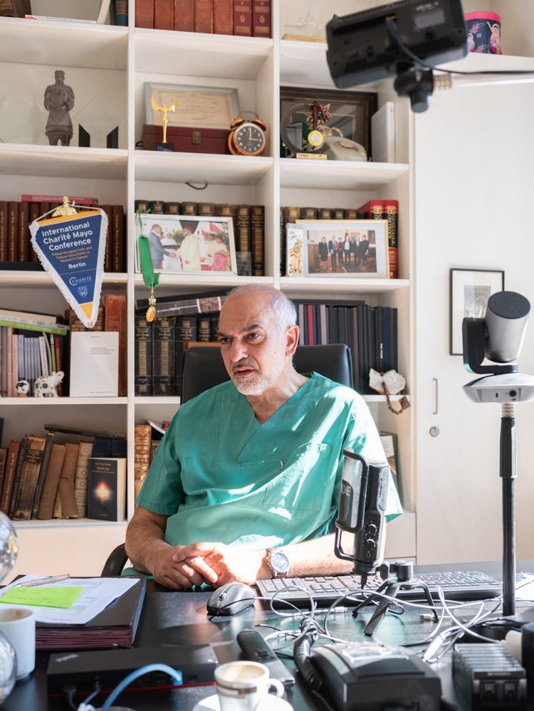 Prof. Dr. med. Dr. h.c. Jalid Sehouli